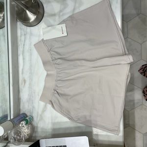 Lululemon French Terry HR shorts long NWT